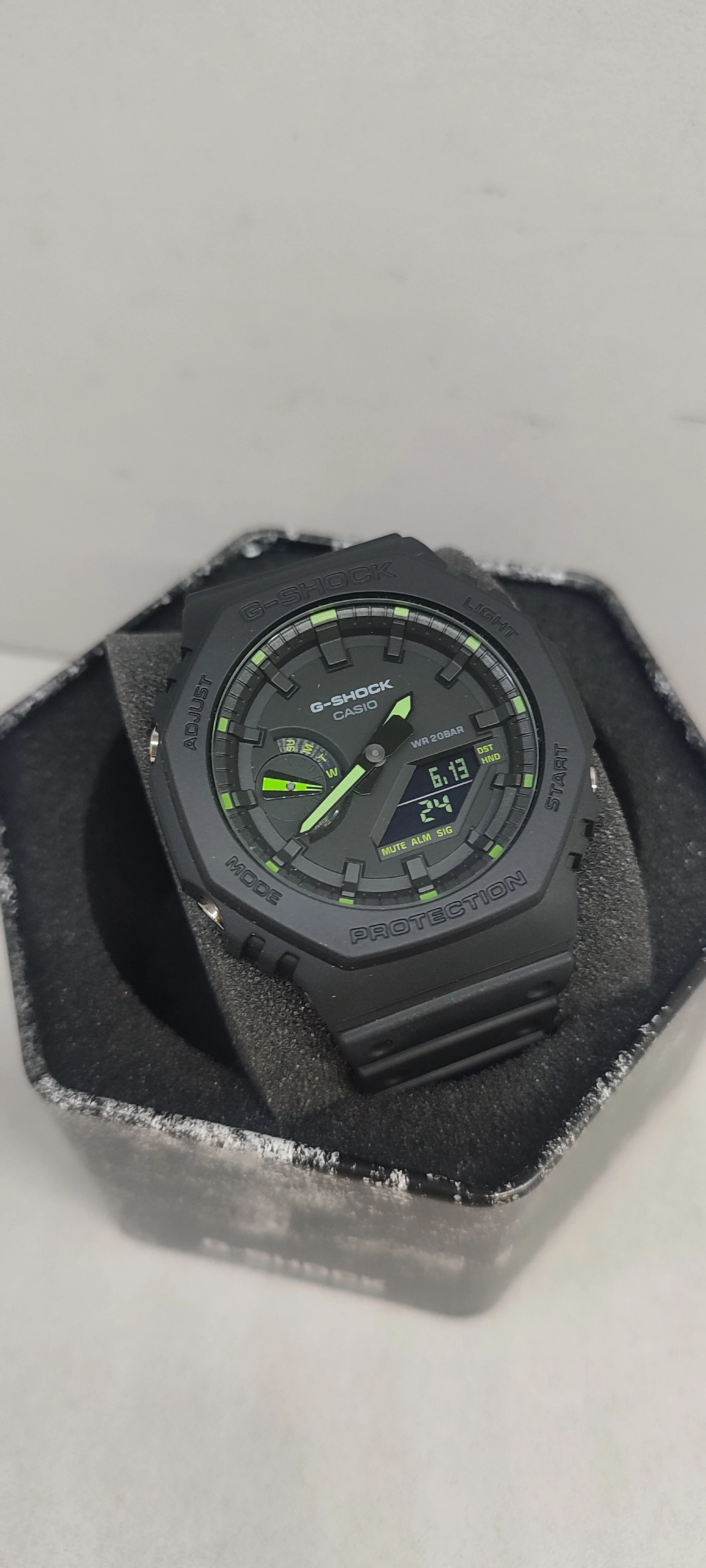 zegarek-casio-g-shock-ga-2100-wodoszczelnosc-200m-wr200