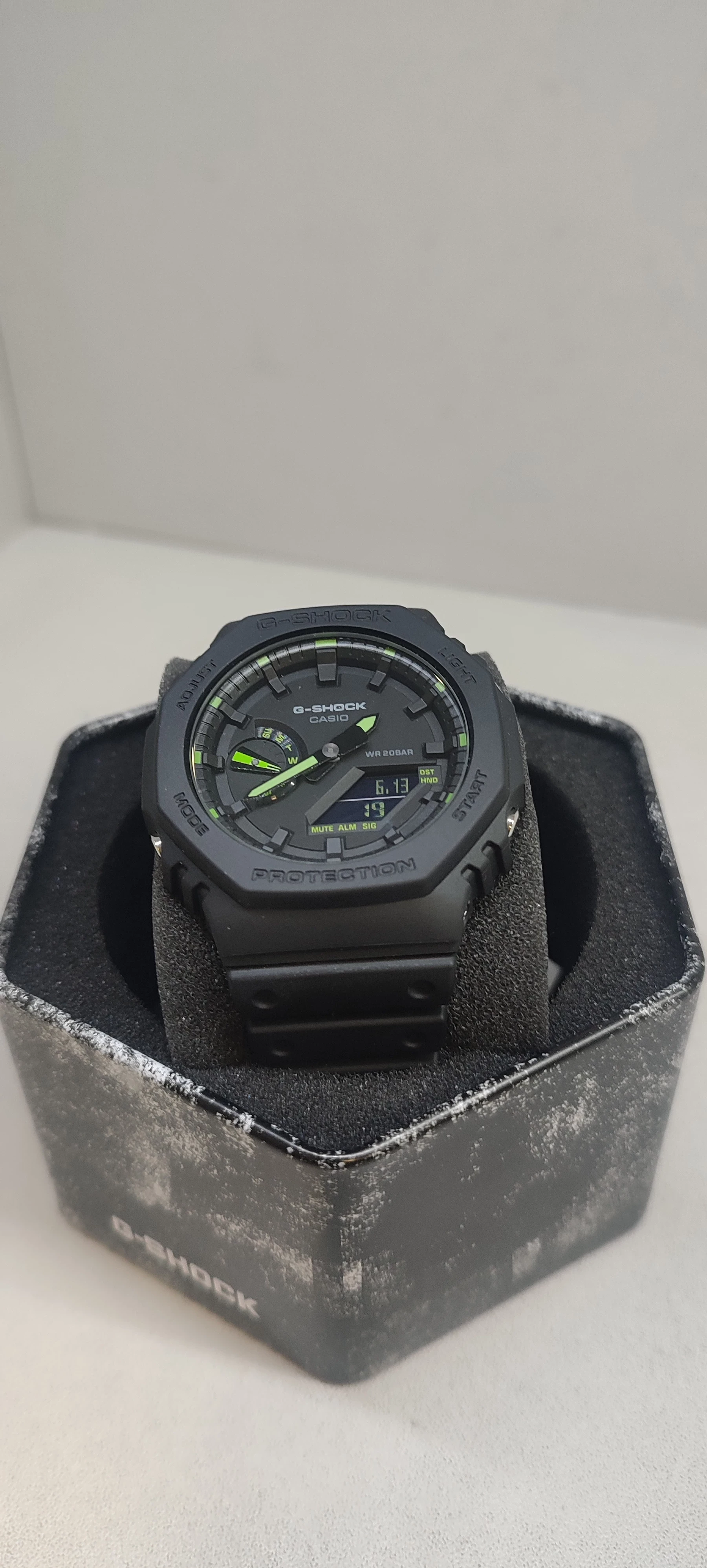 zegarek-casio-g-shock-ga-2100-szkielko-mineralne