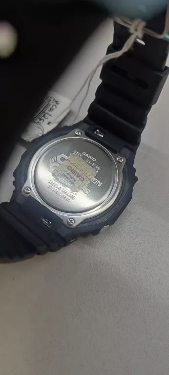 zegarek-casio-g-shock-ga-2100-mechanizm-kwarcowy