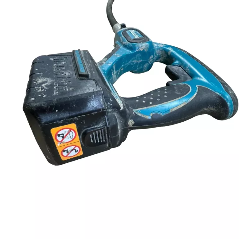 MAKITA ZAGĘSZCZACZ BETONU DVR450