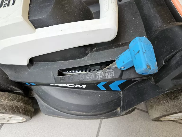 kosiarka-macallister-mlmp-1600-w-38cm-stan-uzywany