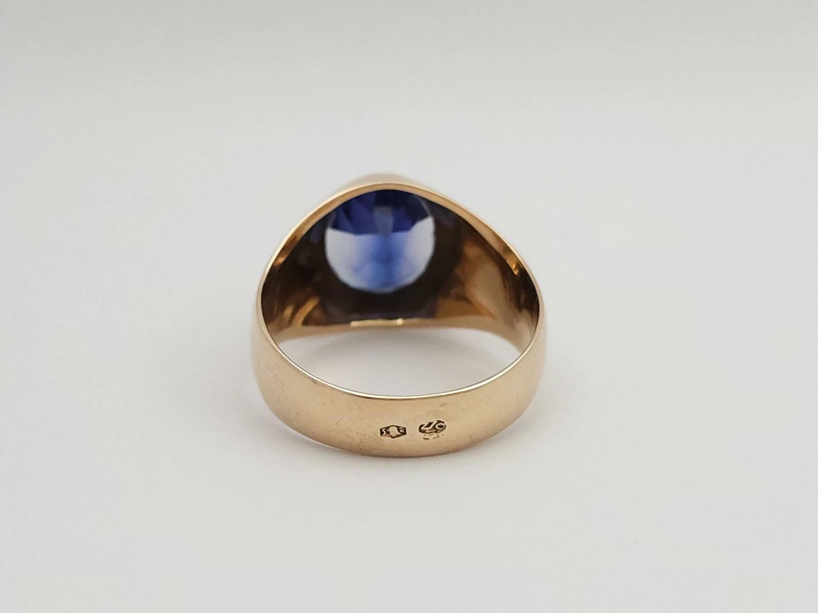 piekny-zloty-sygnet-z-niebieskim-kamieniem-585-14k-r28-979g-marka-luna