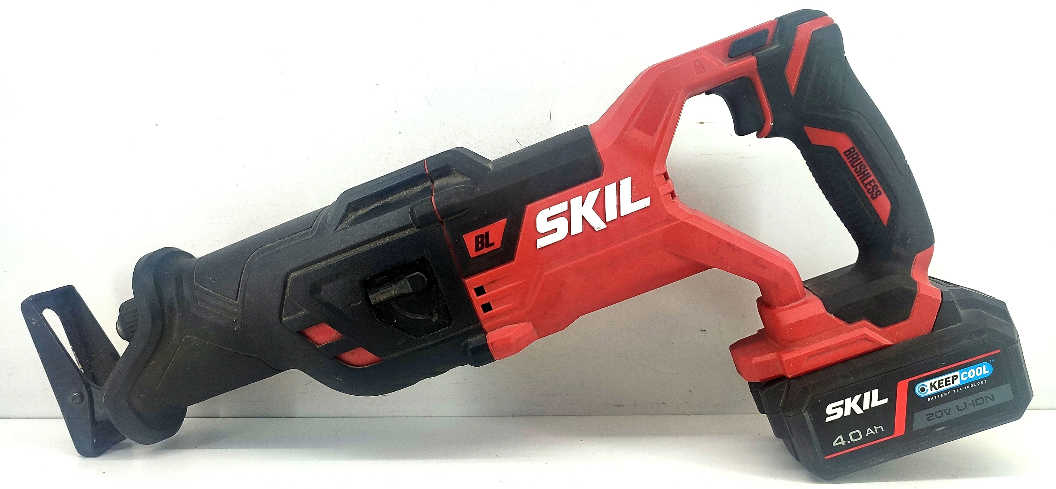 pila-szablasta-skil-akumulatorowa-4ah-stan-uzywany