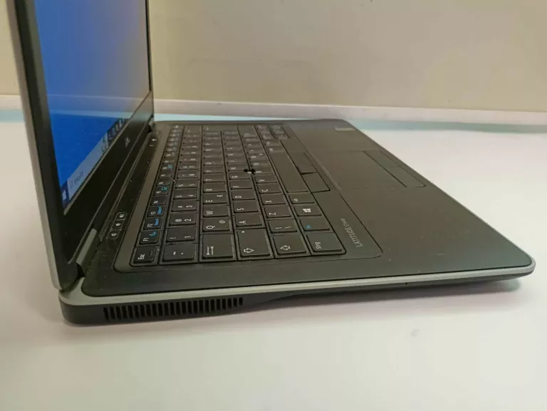 LAPTOP DELL E7440 I5 WIN 10 PRO 8GB RAM SSD