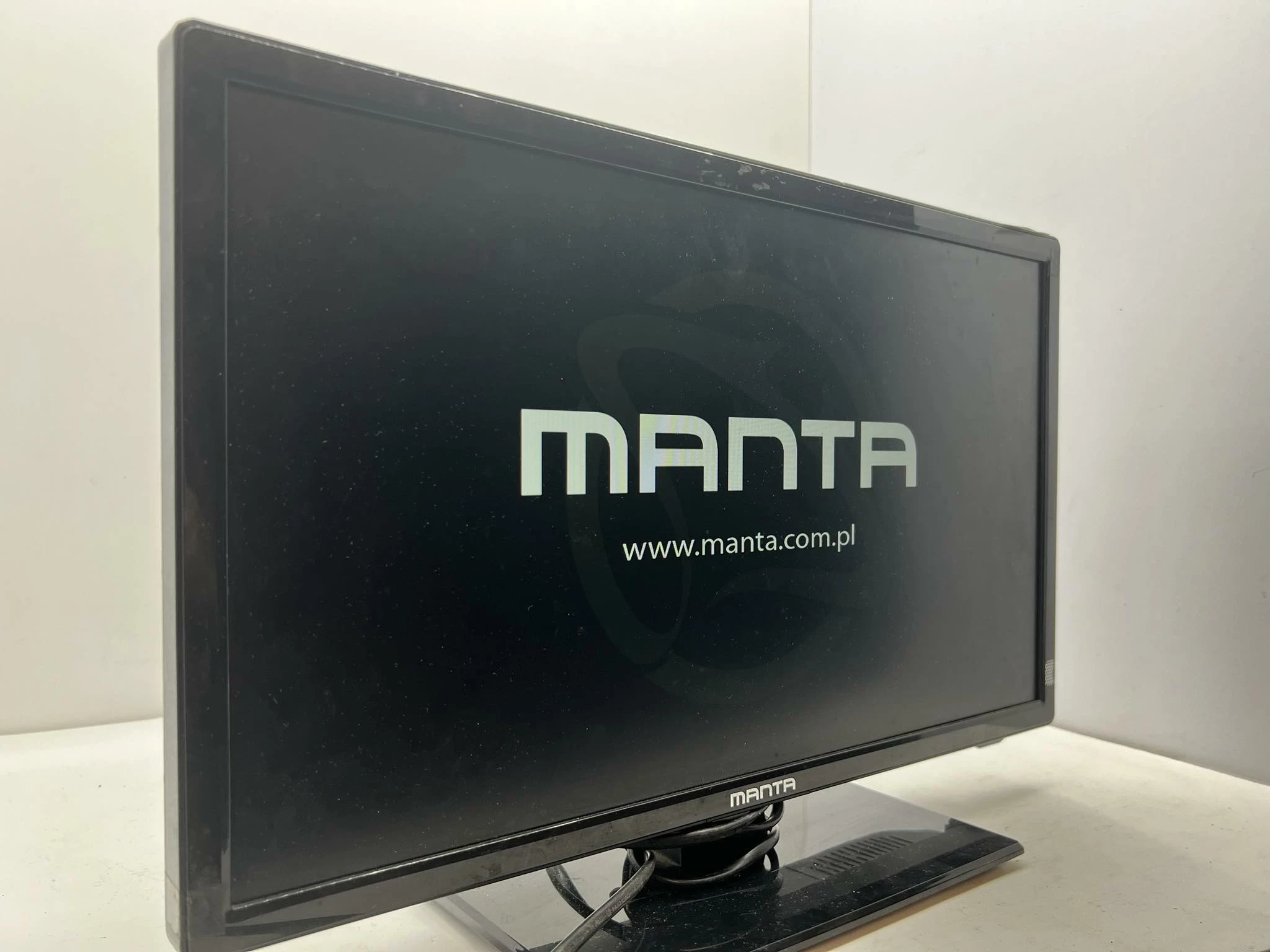 telewizor-manta-19-cali-led1903-stan-uzywany