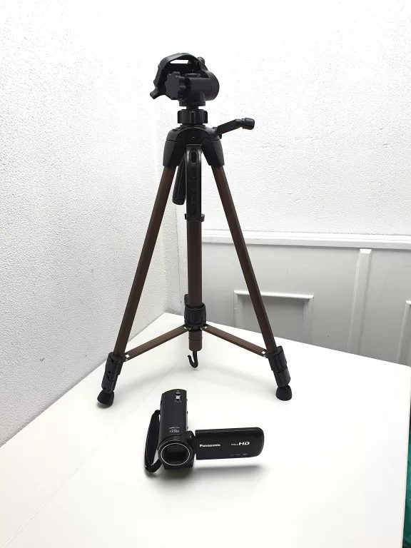 KAMERA PANASONIC HC-V380 + STOJAK