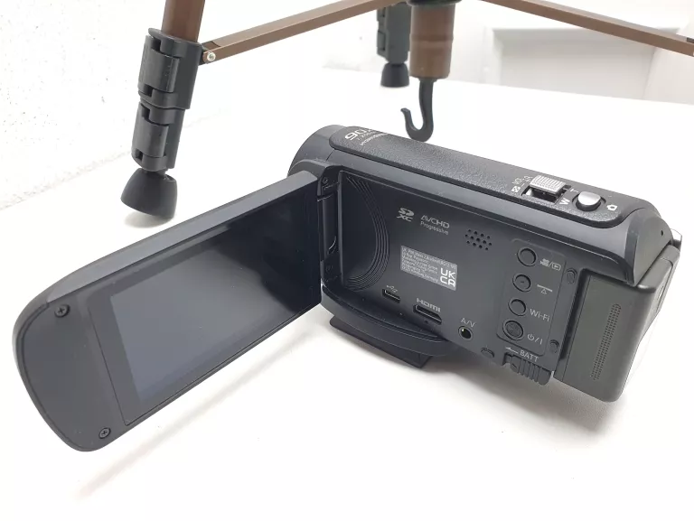 KAMERA PANASONIC HC-V380 + STOJAK