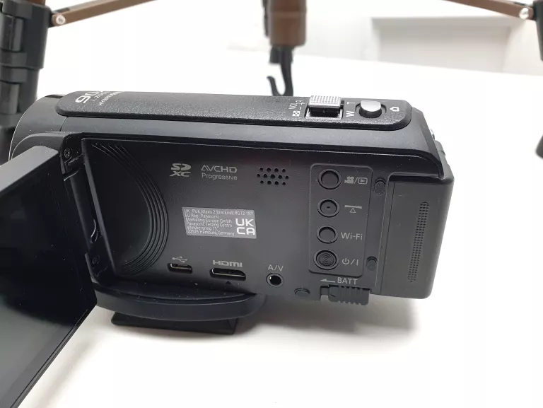 KAMERA PANASONIC HC-V380 + STOJAK