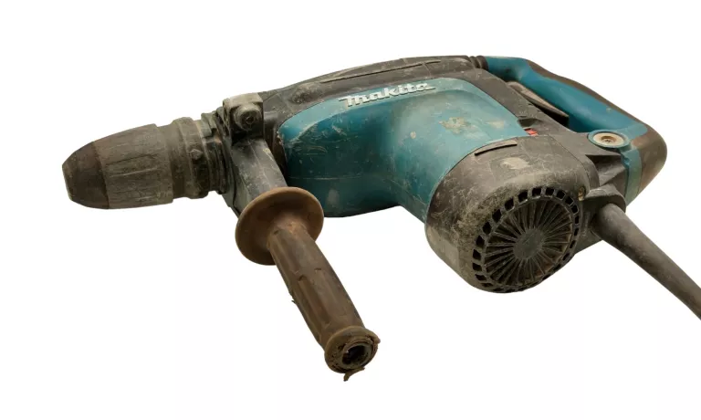 MŁOT UDAROWY MAKITA HR4011C