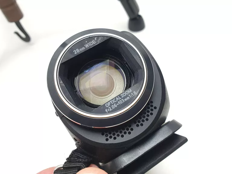 KAMERA PANASONIC HC-V380 + STOJAK