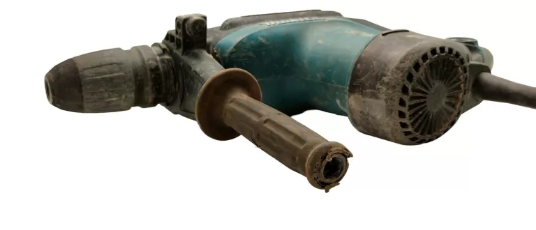 MŁOT UDAROWY MAKITA HR4011C