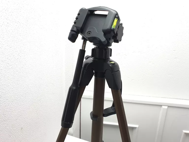 KAMERA PANASONIC HC-V380 + STOJAK