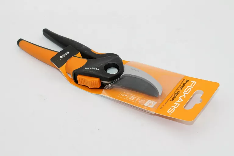 RĘCZNY SEKATOR NOŻYCOWY FISKARS AA1223