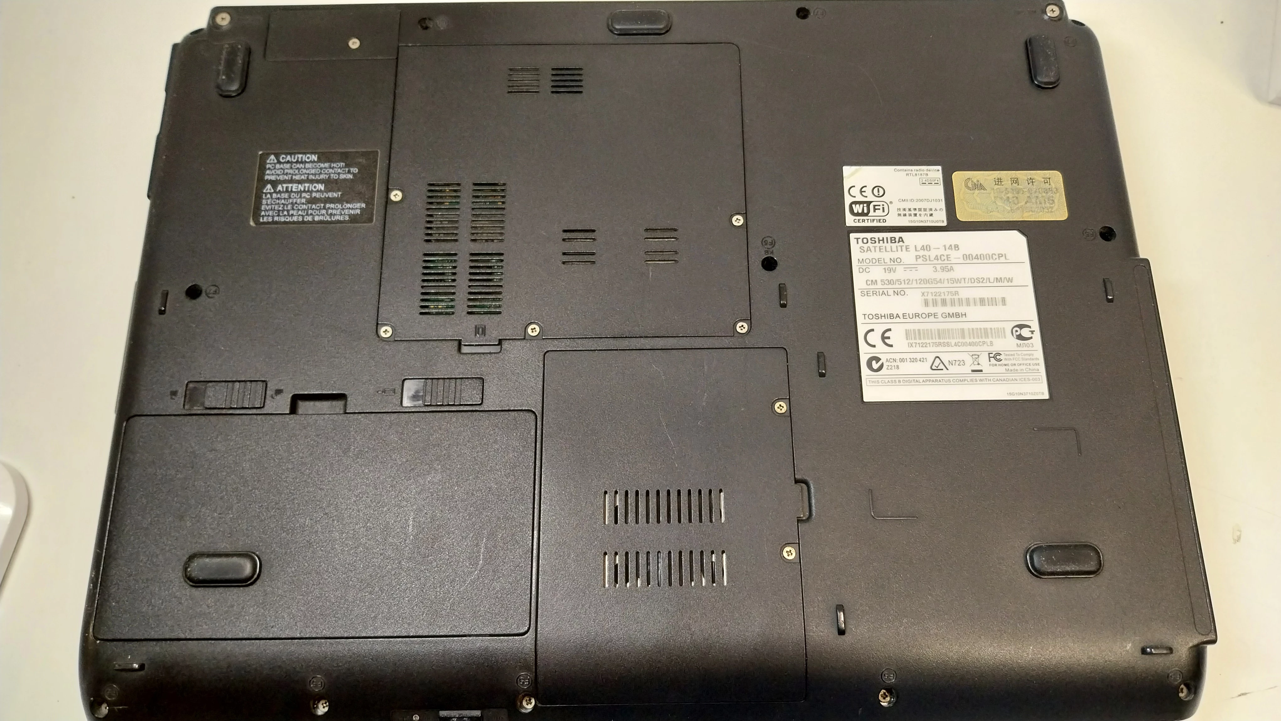 laptop-toshiba-satellite-l40-zas-myszka-rodzaj-karty-graficznej-grafika-zintegrowana