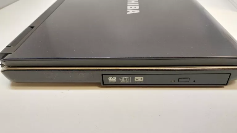 laptop-toshiba-satellite-l40-zas-myszka-kod-producenta-y7067773r