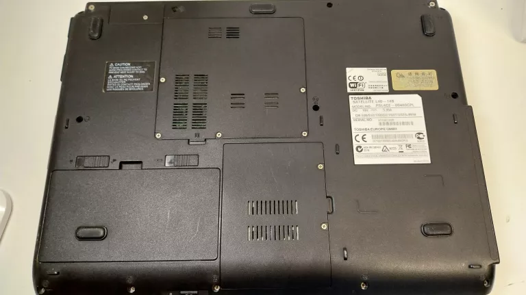 laptop-toshiba-satellite-l40-zas-myszka-rodzaj-karty-graficznej-grafika-zintegrowana