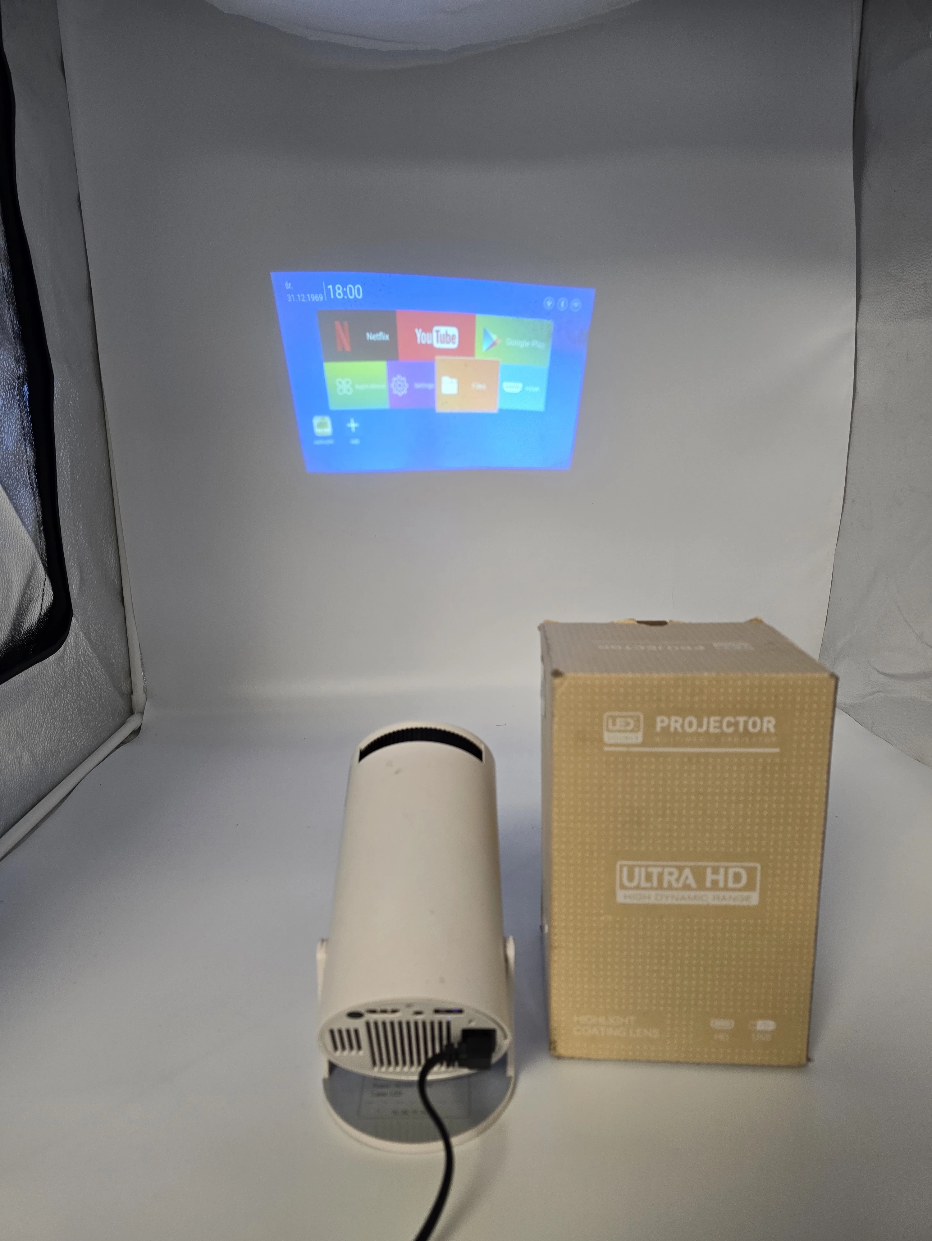 projektor-multimedialny-hy300-lcd-support-4k-stan-uzywany