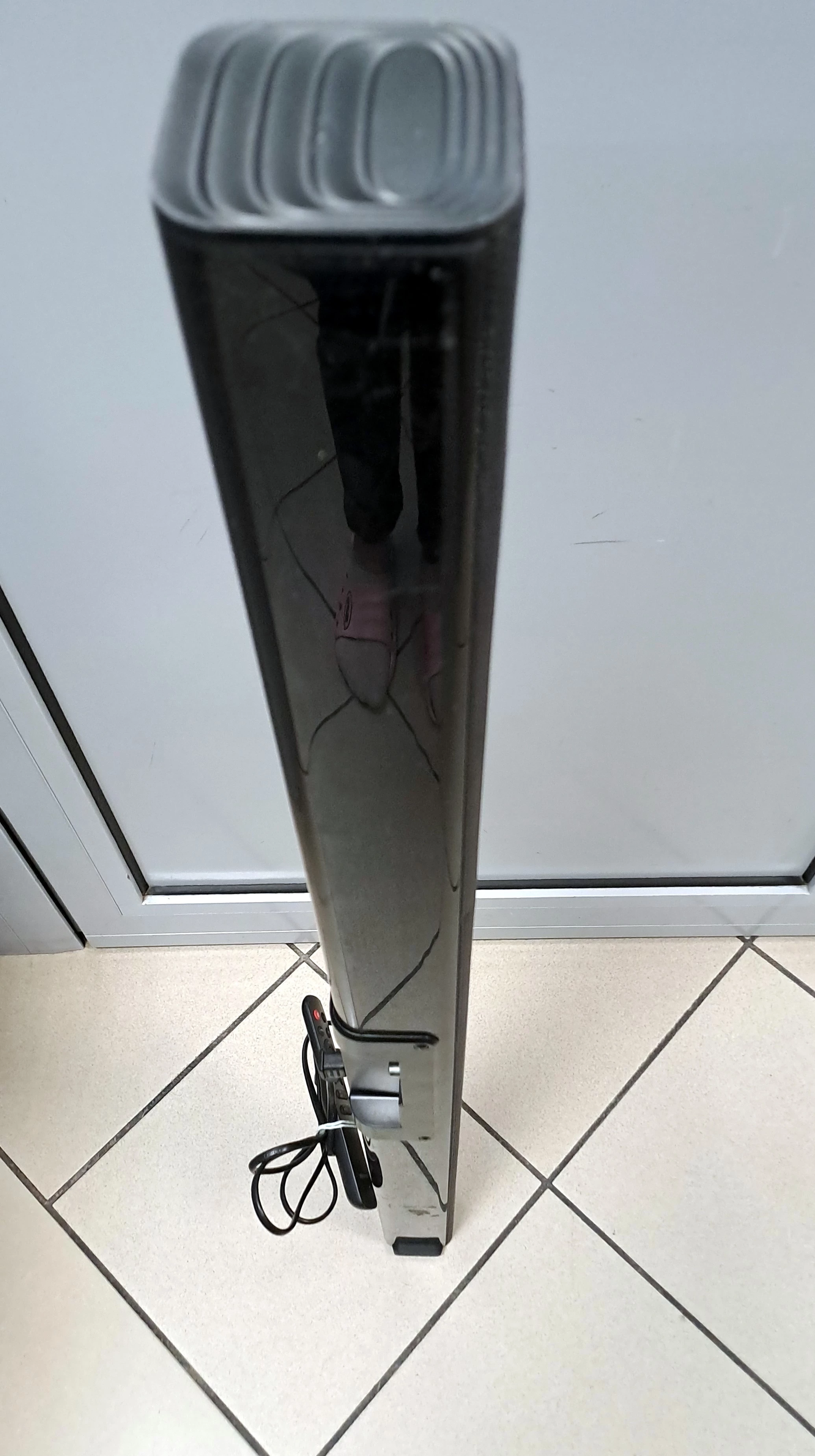 soundbar-hisense-hs205-bluetooth-czarny-pilot-marka-hisense