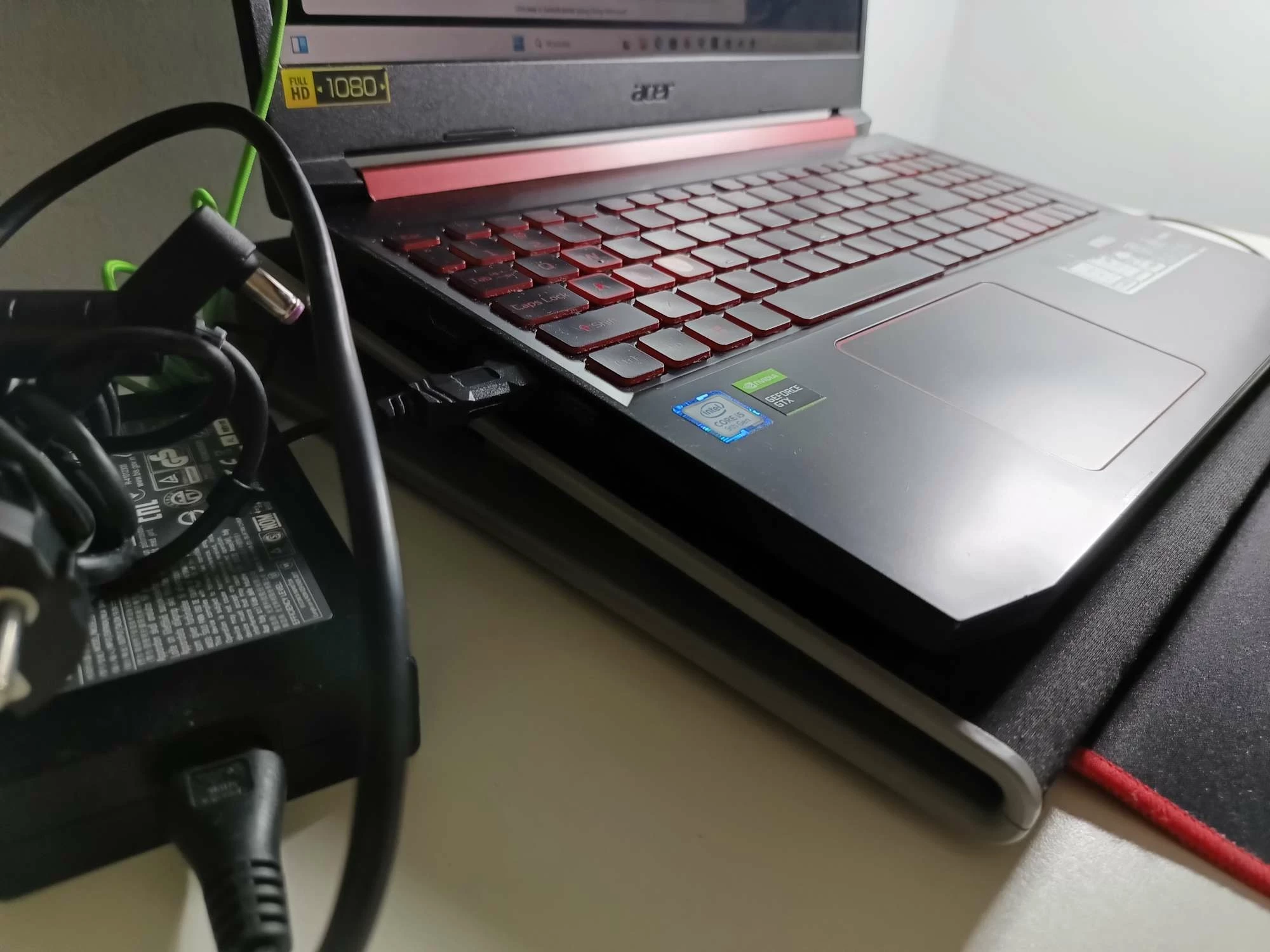 zestaw-laptop-gamingowy-acer-nitro-5-ssd-okazja-system-operacyjny-windows-11