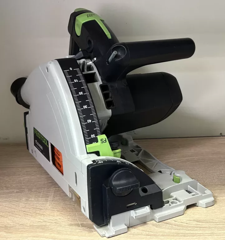 ZAGŁĘBIARKA FESTOOL TS 55 REBQ Z PROWADNICĄ I WALIZKĄ