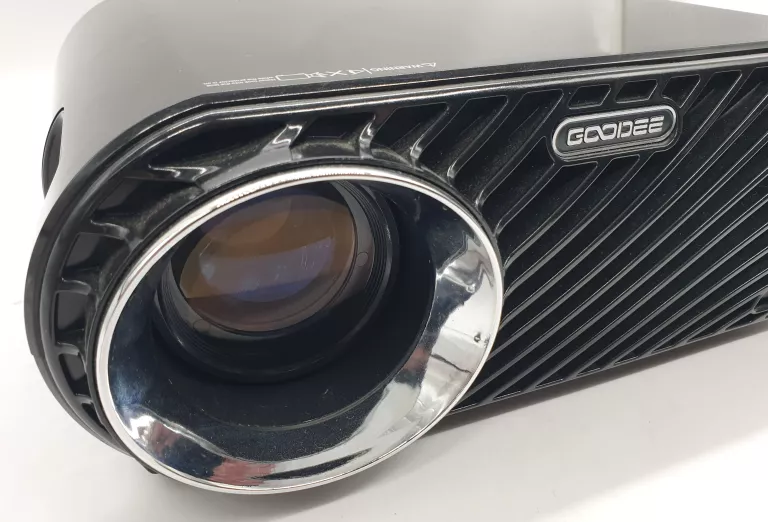 GOODEE PROJEKTOR 4K+OKABLOWANIE