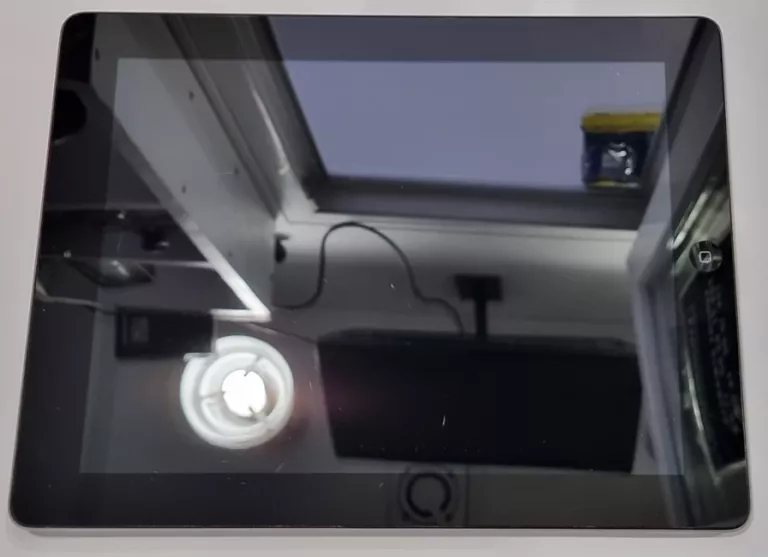 TABLET APPLE IPAD 3 A1416 USZKODZONY