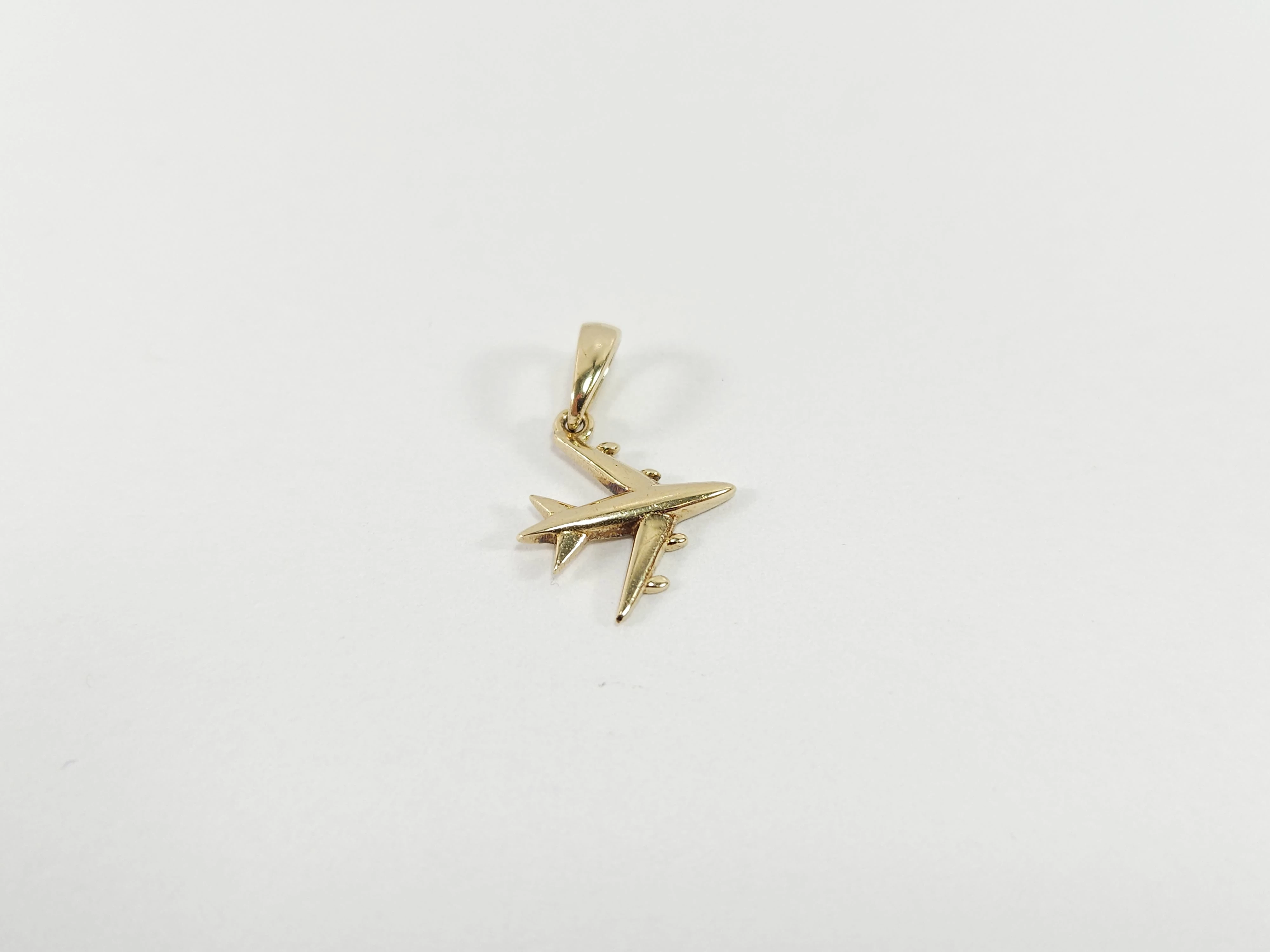 urocza-zlota-zawieszka-samolot-585-040g-kamien-bez-kamienia