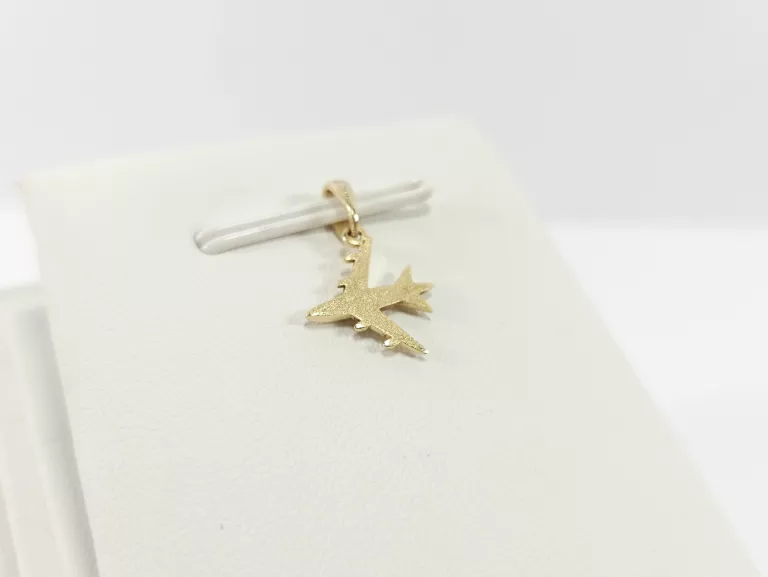 urocza-zlota-zawieszka-samolot-585-040g-rodzaj-klasyczne