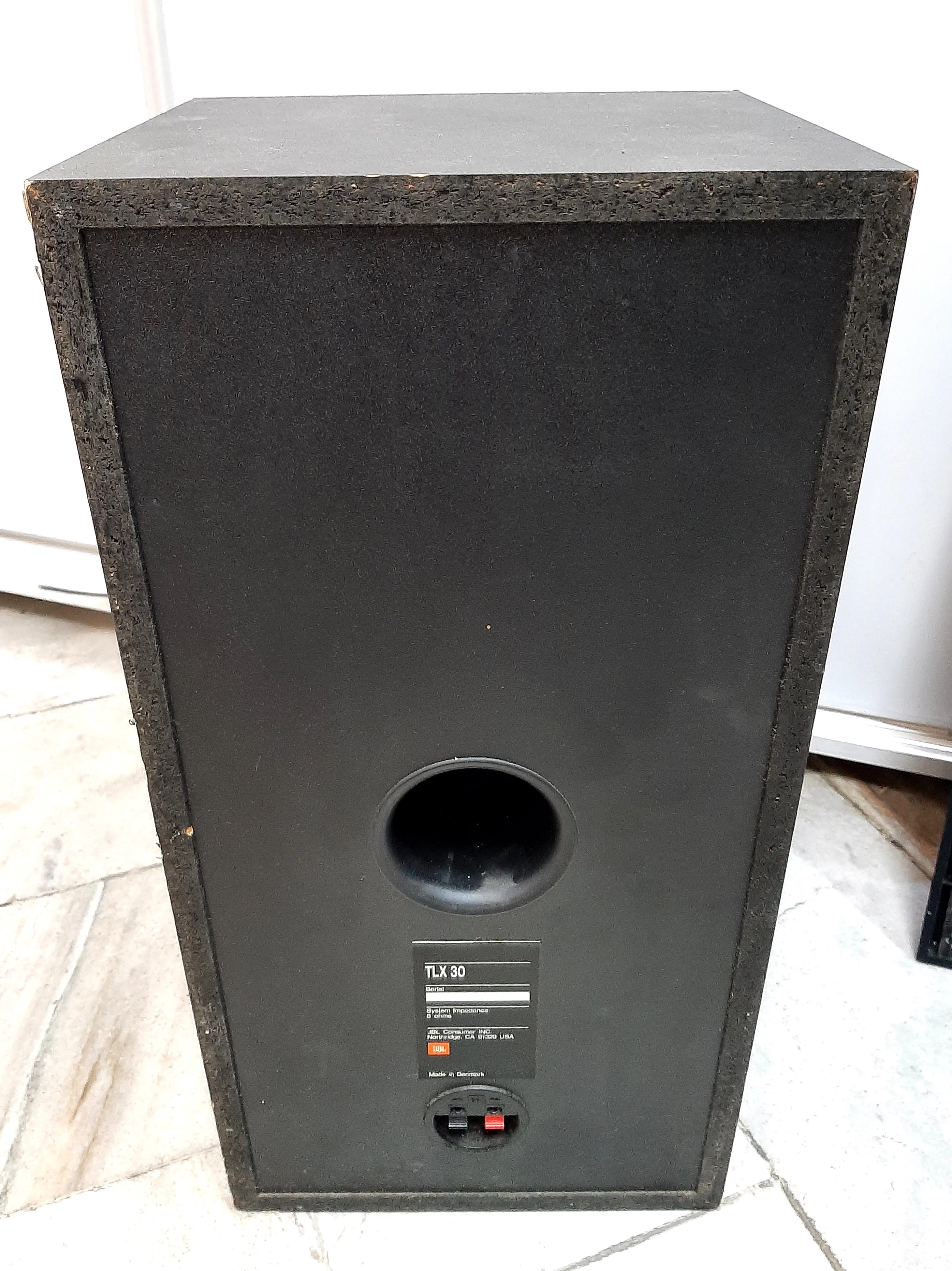 kolumny-stereo-jbl-tlx-30-pasmo-przenoszenia