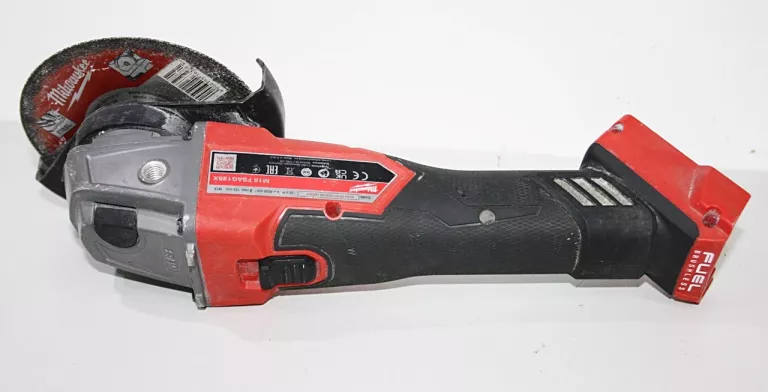 AKUMULATOROWA SZLIFIERKA KĄTOWA MILWAUKEE M18 FSAG125X