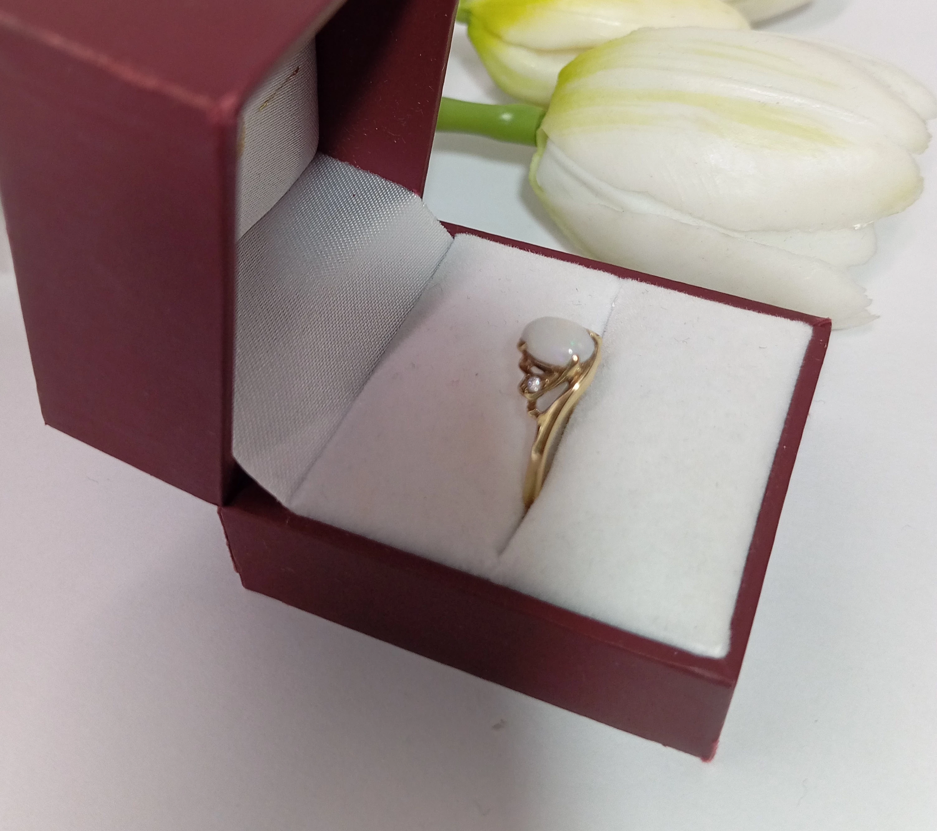 zloty-pierscionek-z-bialym-oczkiem-184g-585-ean-gtin-5905868202366