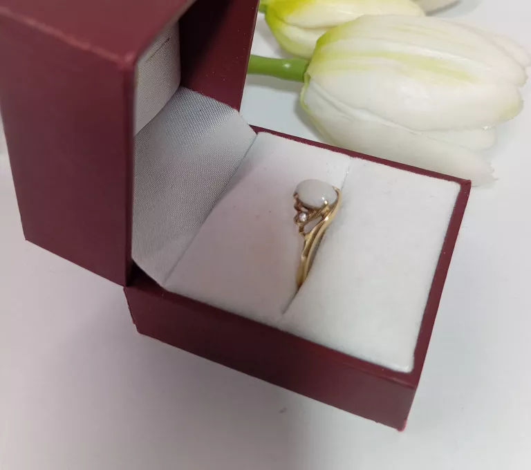 zloty-pierscionek-z-bialym-oczkiem-184g-585-ean-gtin-5905868202366