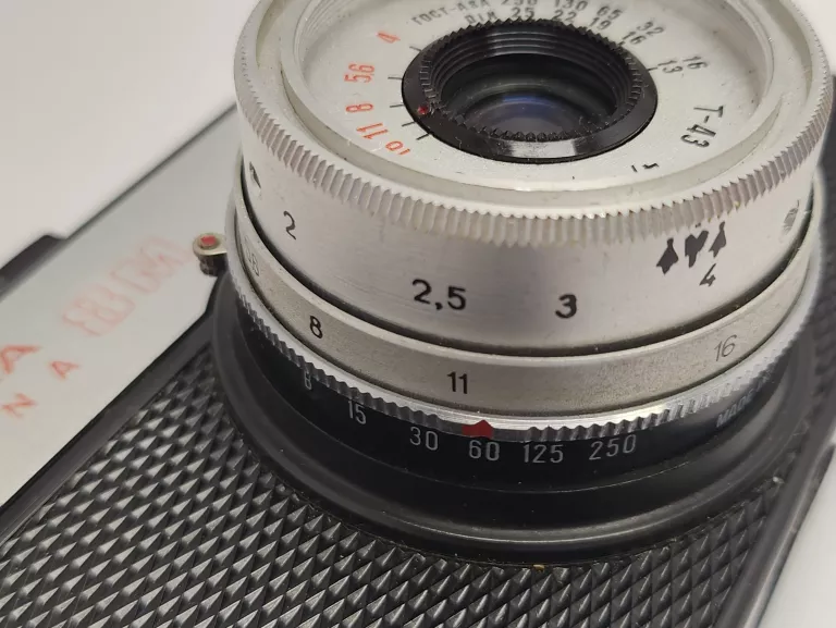 rosyjski-aparat-smena-model-smena-8m