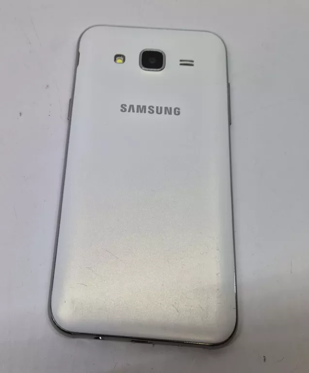 SAMSUNG GALXY J5