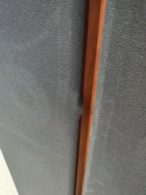 ZESTAW 5 GŁOŚNIKÓW PURE ACOUSTICS THE ROYAL SERIES, OKABLOWANIE