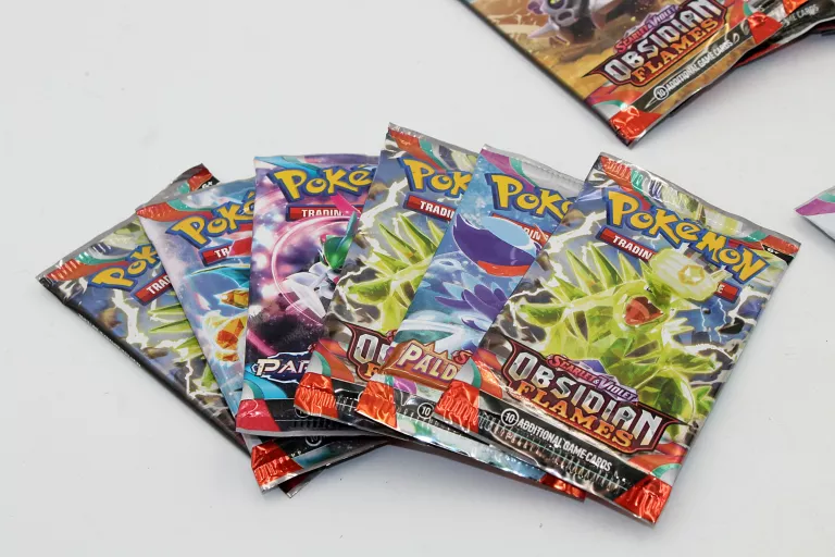 KARTY POKEMON TCG BOOSTER KARTY KOLEKCJONERSKIE RÓŻNE RODZAJE