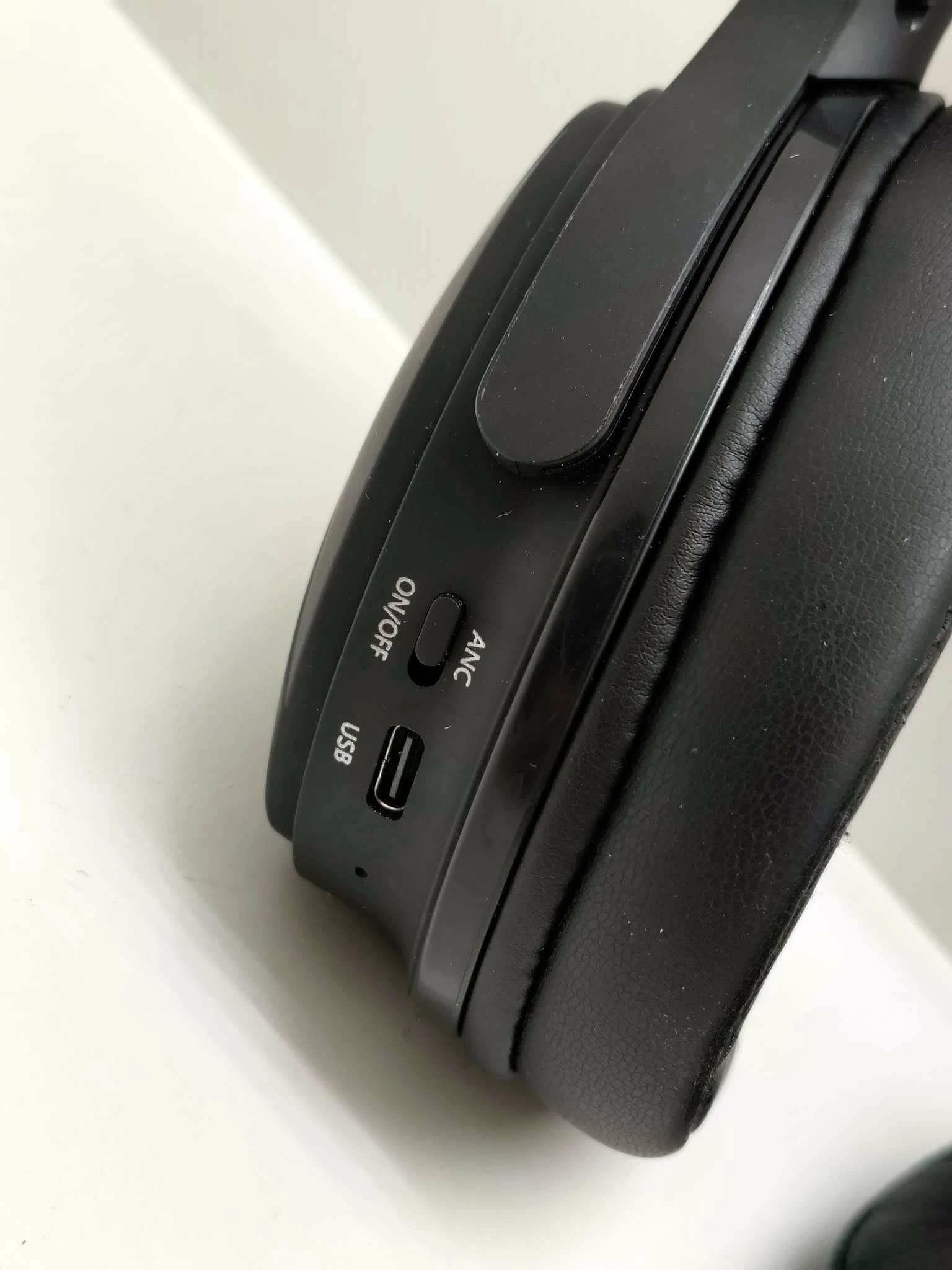 sluchawki-bt-roseland-rh-600-kolor-dominujacy-czarny