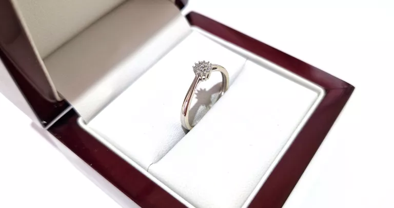 APART ZŁOTY PIERŚCIONEK ZARĘCZYNOWY Z DIAMENTAMI+CERTYFIKAT PR585 R10 1,26