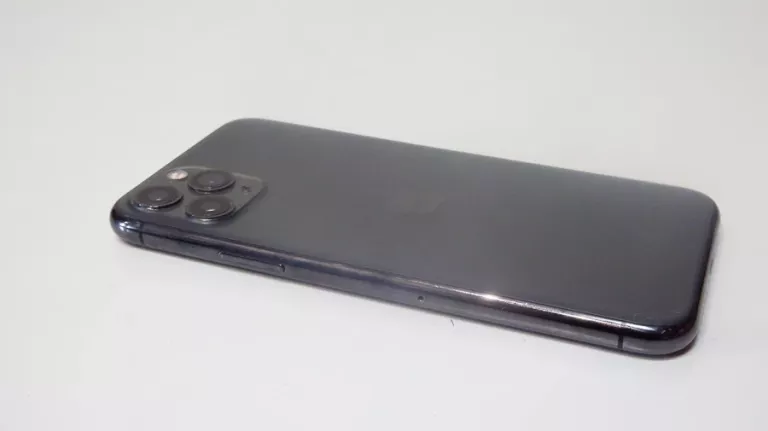 TELEFON IPHONE 11 PRO WADA