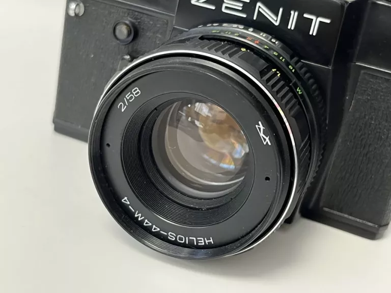 APARAT ANALOGOWY ZENIT TTL