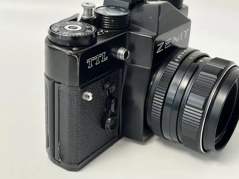 APARAT ANALOGOWY ZENIT TTL