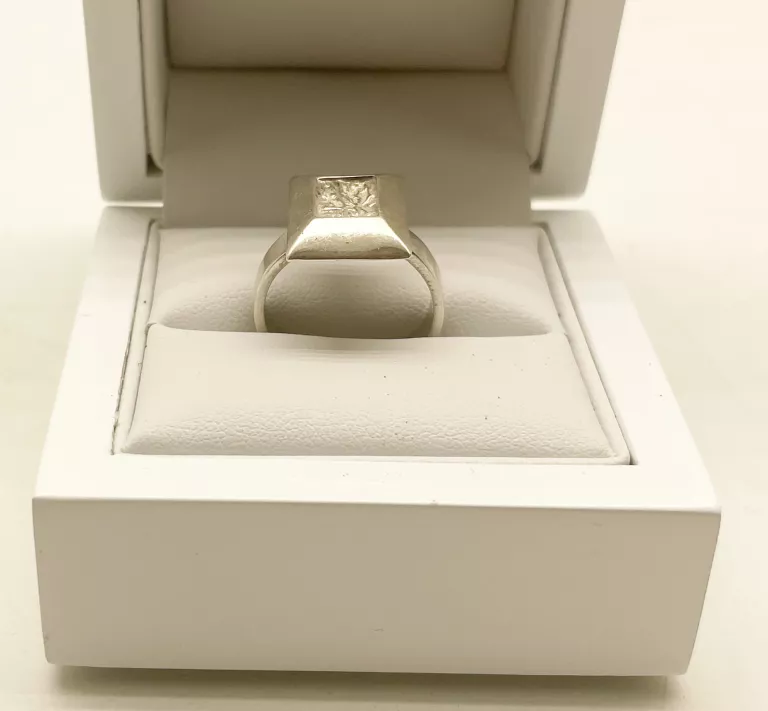 SREBRNY PIERŚCIONEK P925 4,54G