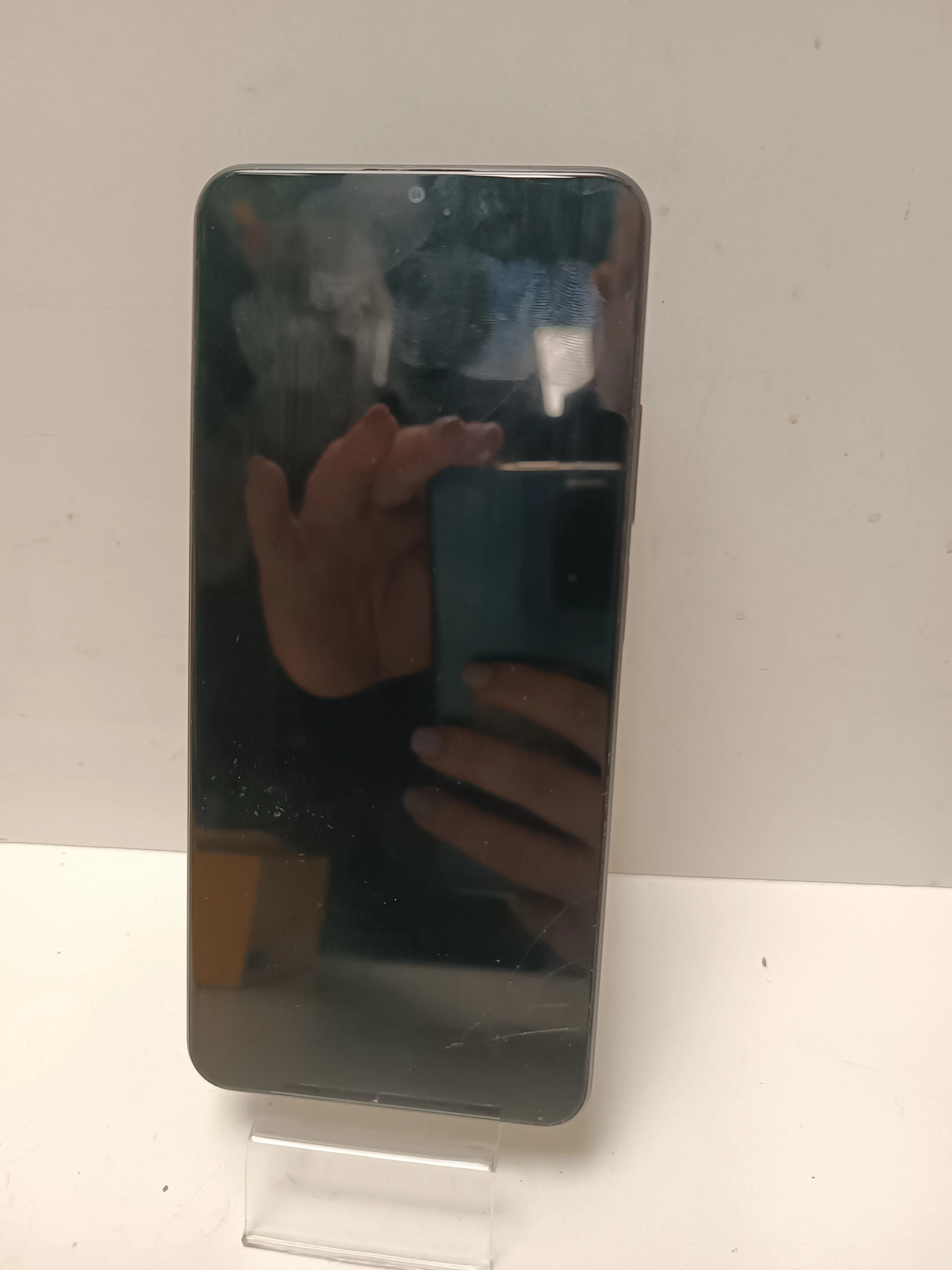 telefon-realme-c53-zbity-ekran-stan-uzywany