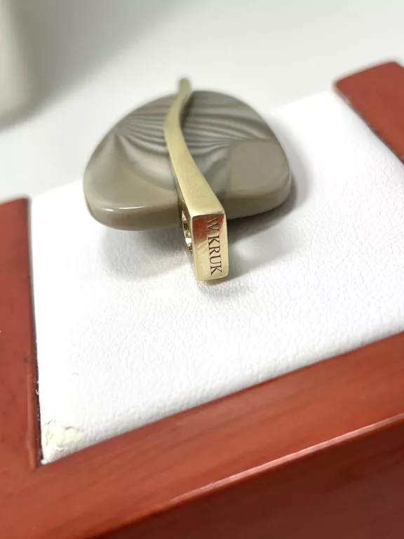 ZŁOTA ZAWIESZKA KRZEMIEŃ PASIASTY 585 8,13G