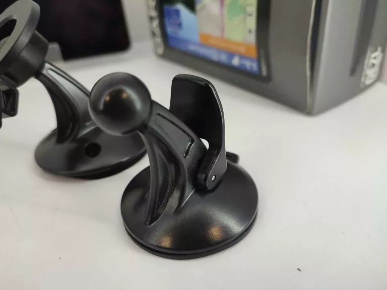 NAWIGACJA GARMIN DEZL LGV700