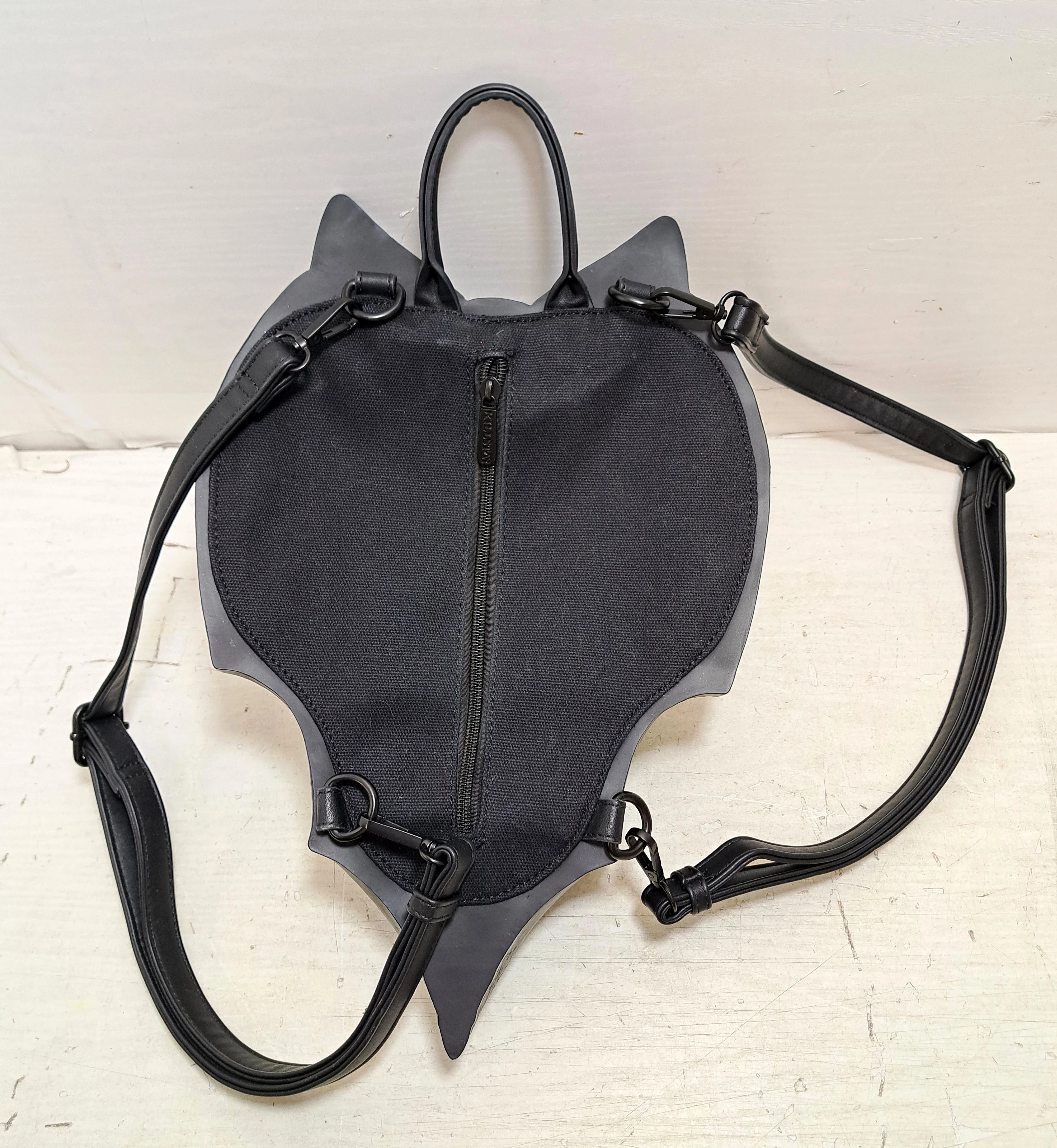 plecak-killstar-nietoperz-osiedle-kombatantow-7c-krakow