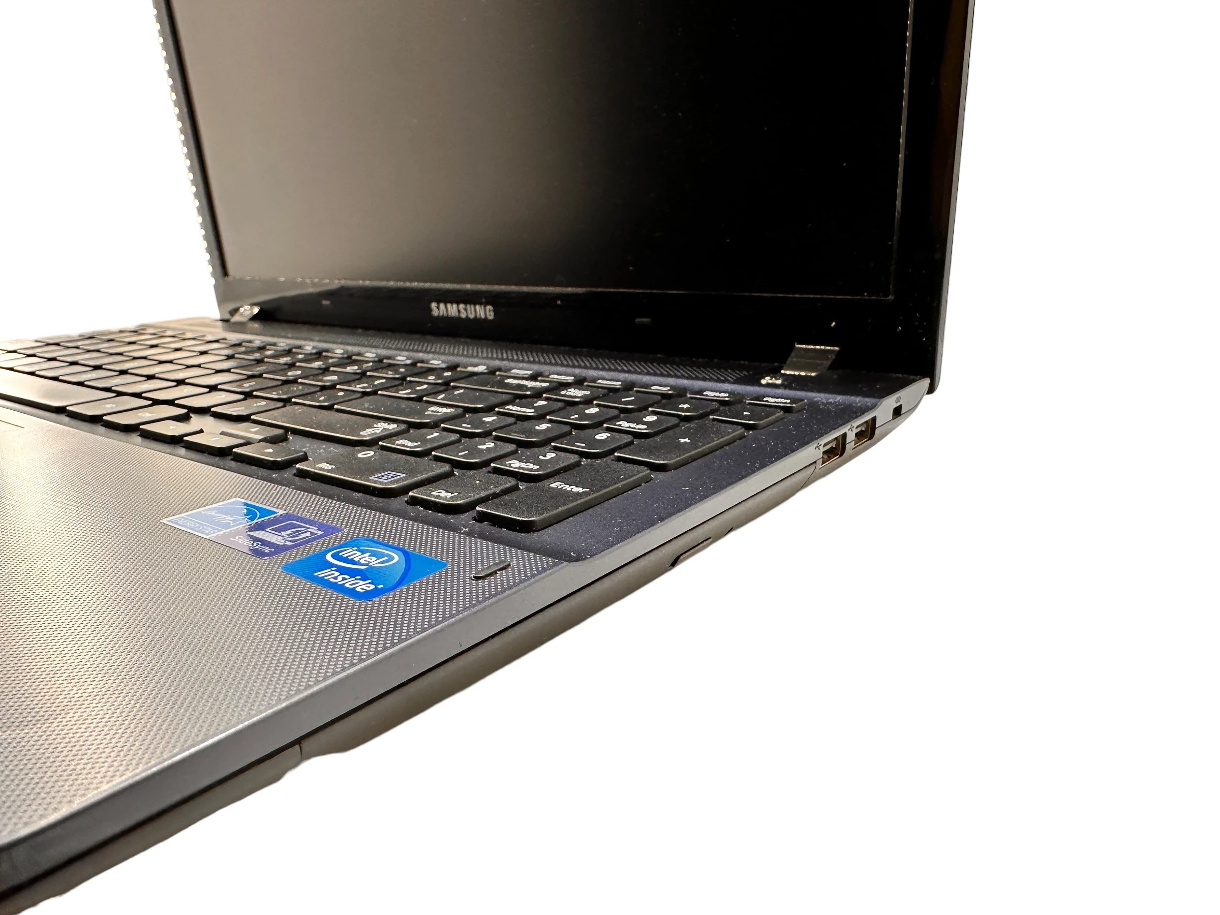 laptop-samsung-np270e5e-przekatna-ekranu-1560