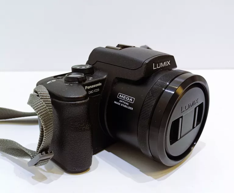 APARAT PANASONIC DMC-FZ20 LUMIX Z ŁADOWARKĄ