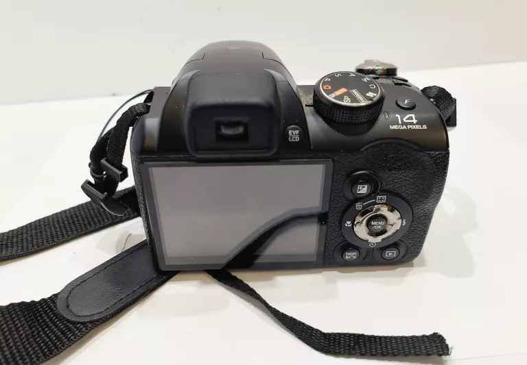 APARAT FUJIFILM FINEPIX S4400 KOMPLET