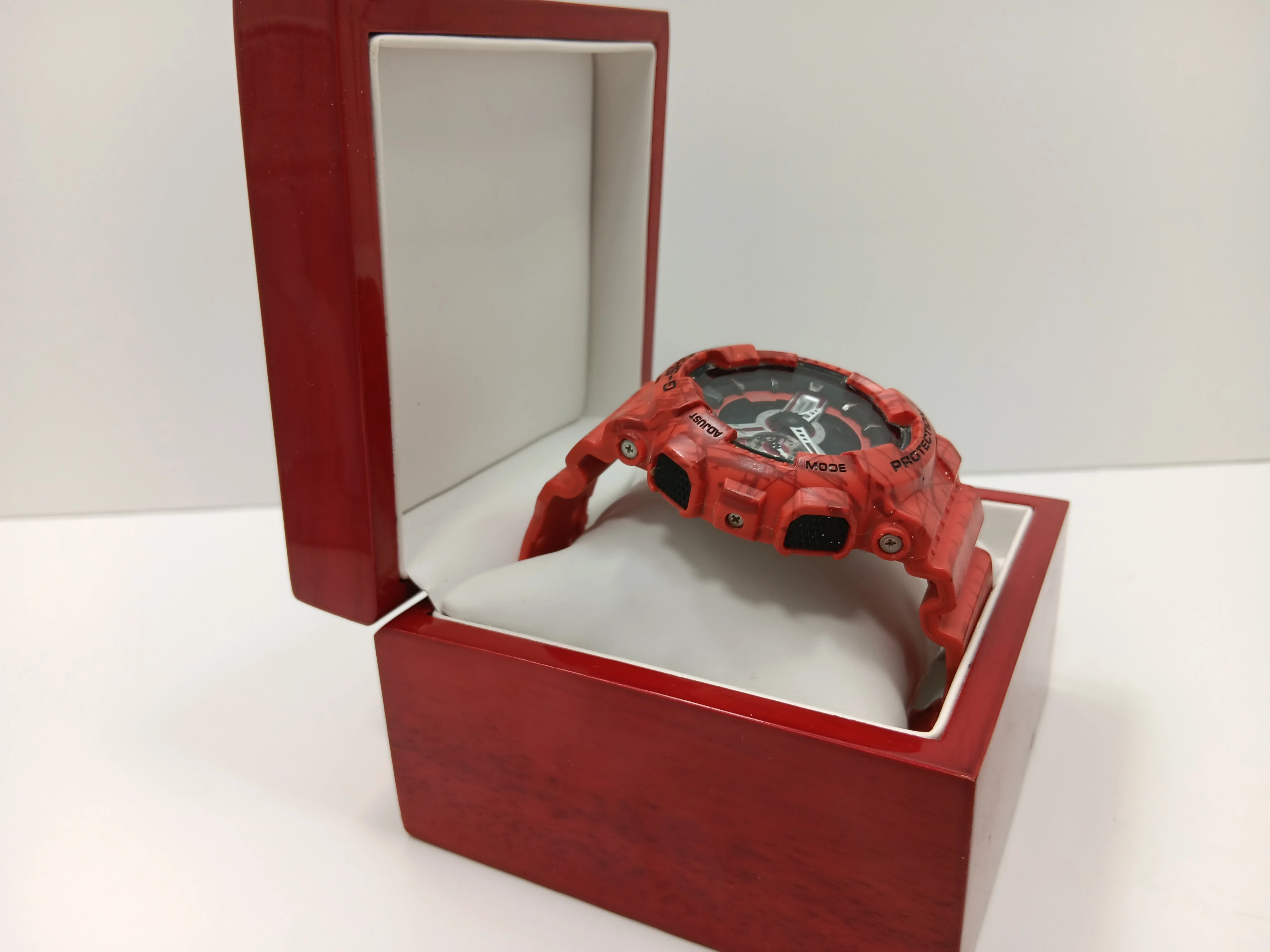 zegarek-casio-g-shock-ga-110sl-czerwony-stan-uzywany